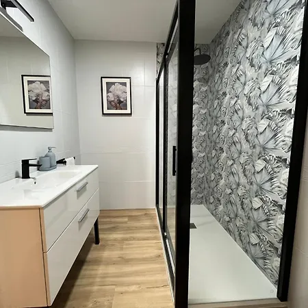 Old Town Core Next To Plaza Nueva Lägenhet