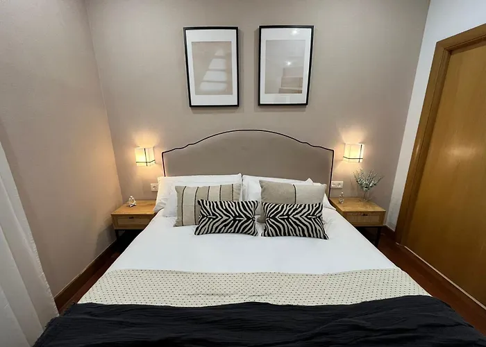 Old Town Core Next To Plaza Nueva Apartman *